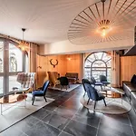 Le Gui - By Emerald Chamonix